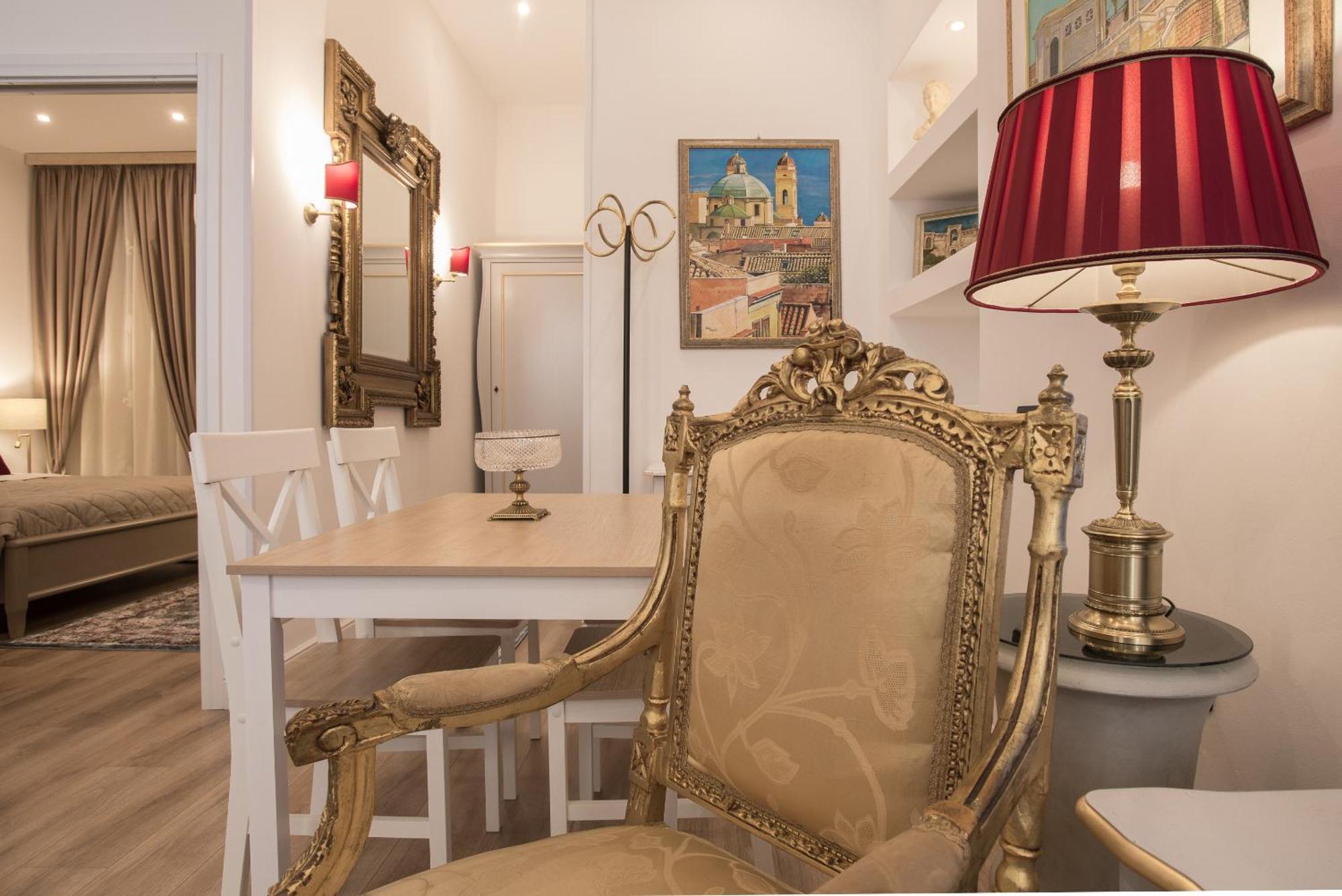 Apartment In The City Centre - Free Private Parking Cagliari Luaran gambar