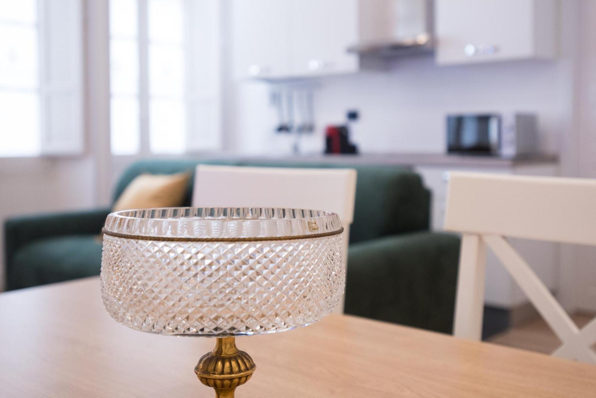 Apartment In The City Centre - Free Private Parking Cagliari Luaran gambar